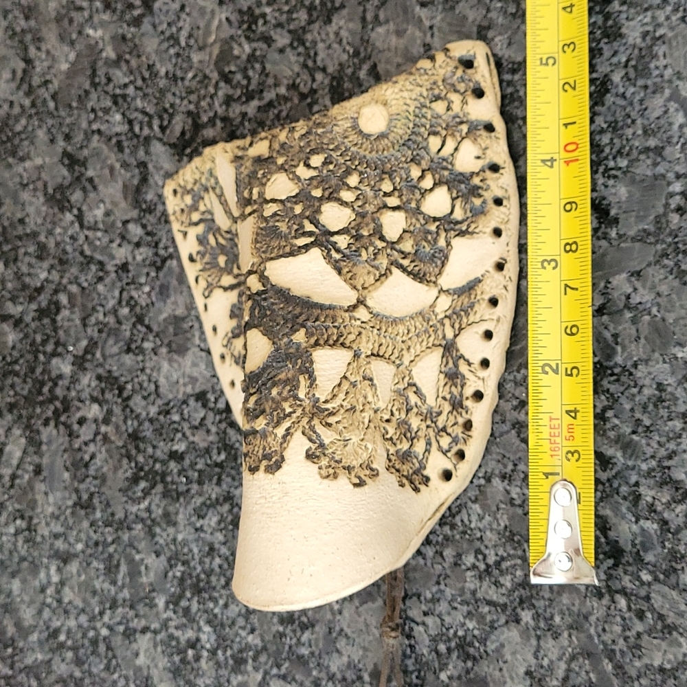 Handcrafted Clay Wall Pocket - Flower Vase - Picture 10 of 10